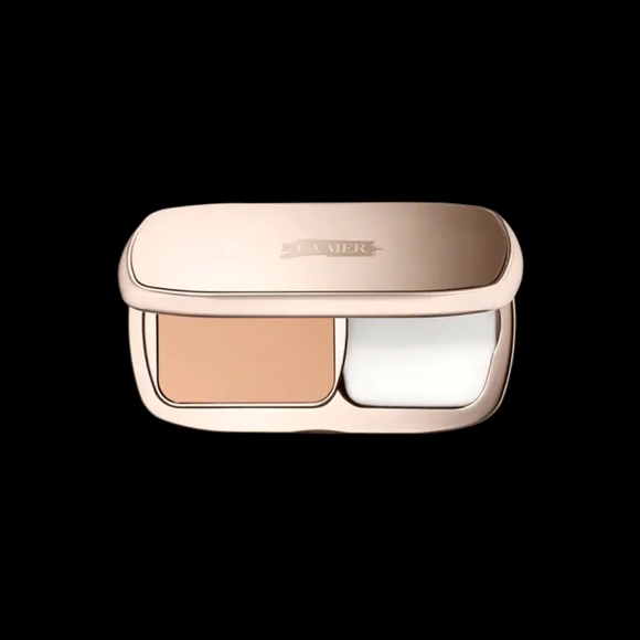 La Mer Other - La Mer Powder Foundation